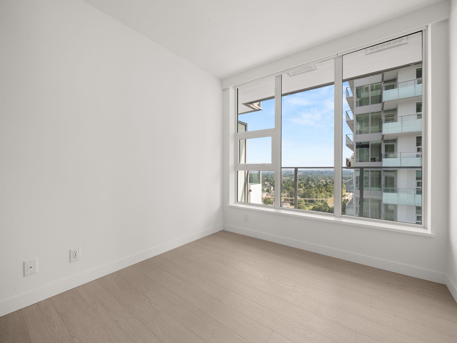 Photo 15 of 2907 13778 100 Avenue, Surrey BC
