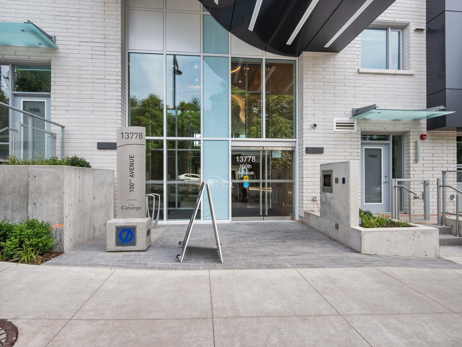 Photo 3 of 2907 13778 100 Avenue, Surrey BC