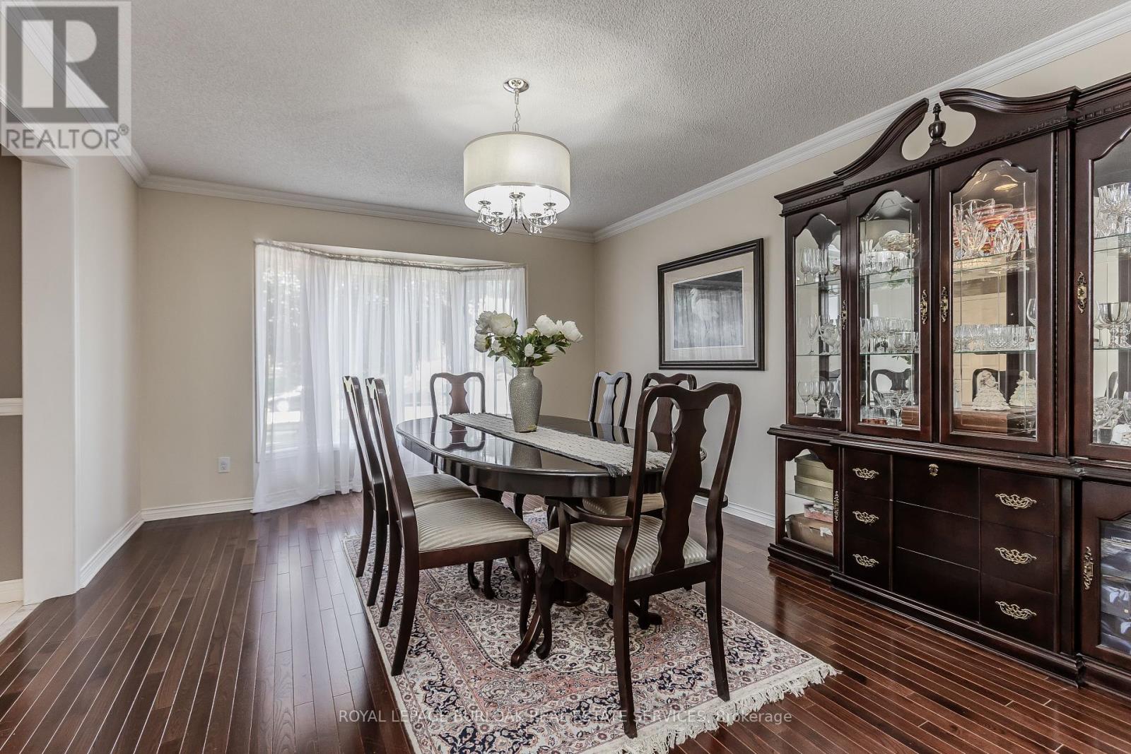 Photo 31 of 1352 Winterberry Drive, Burlington ON