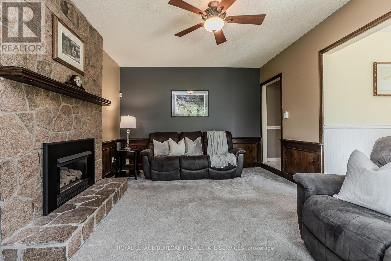 Photo 11 of 1352 Winterberry Drive, Burlington ON