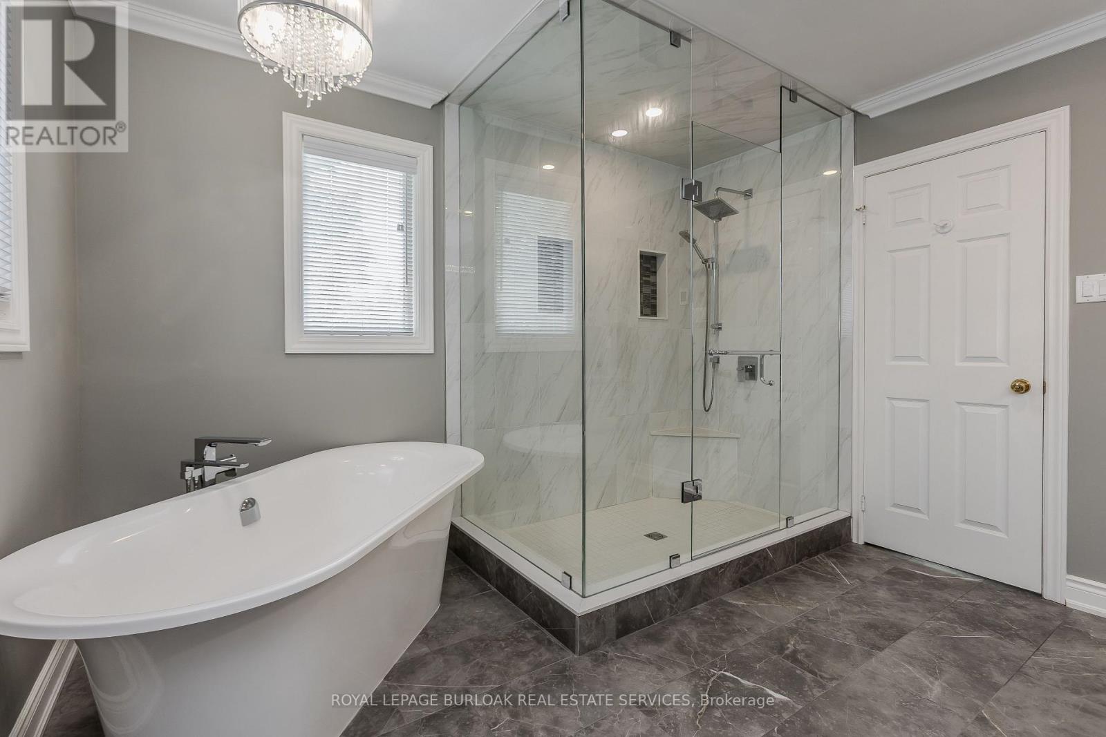 Photo 13 of 1352 Winterberry Drive, Burlington ON