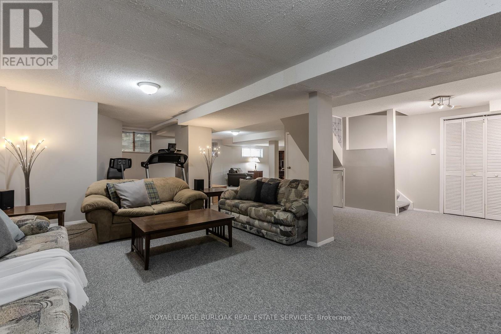 Photo 32 of 1352 Winterberry Drive, Burlington ON