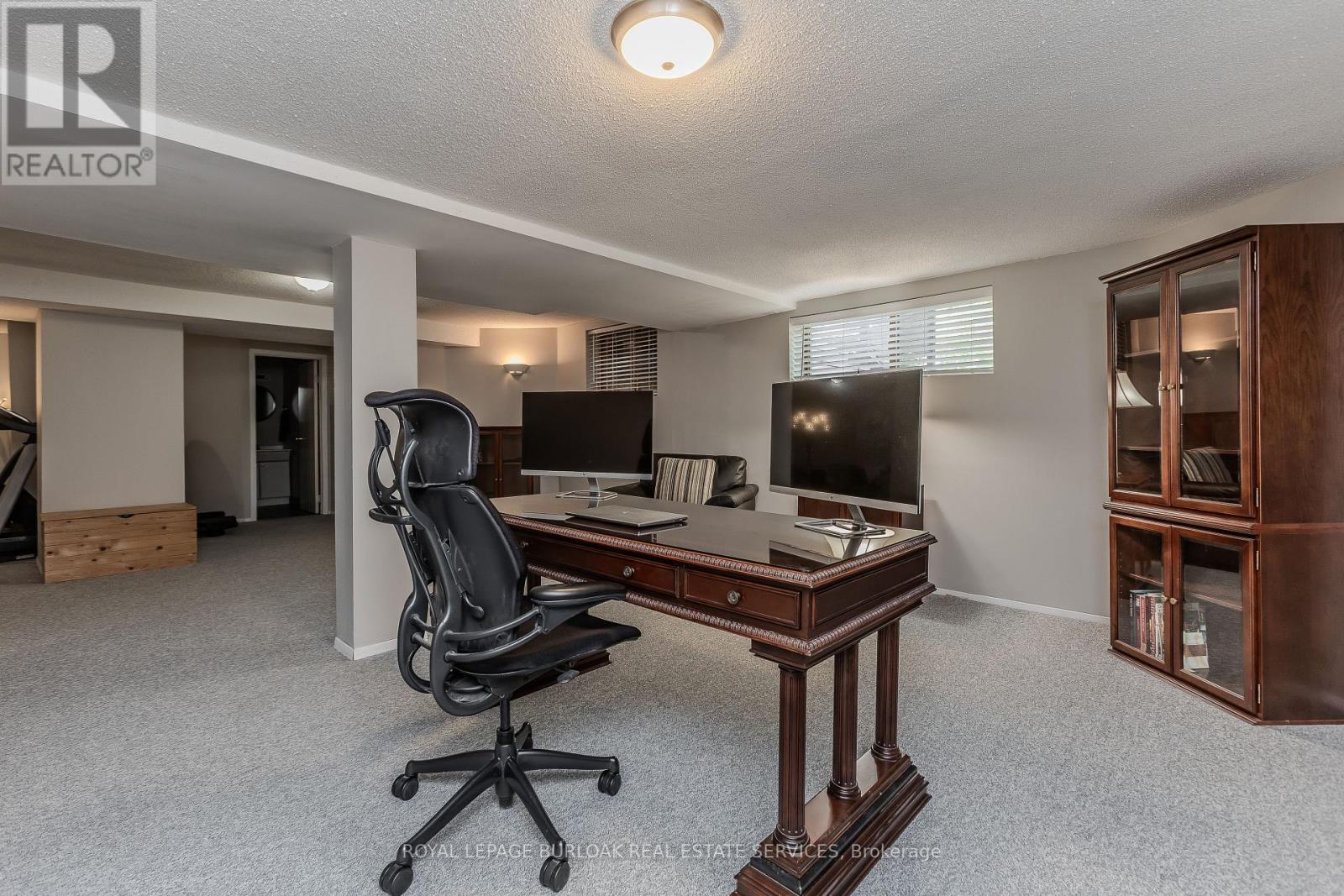Photo 12 of 1352 Winterberry Drive, Burlington ON