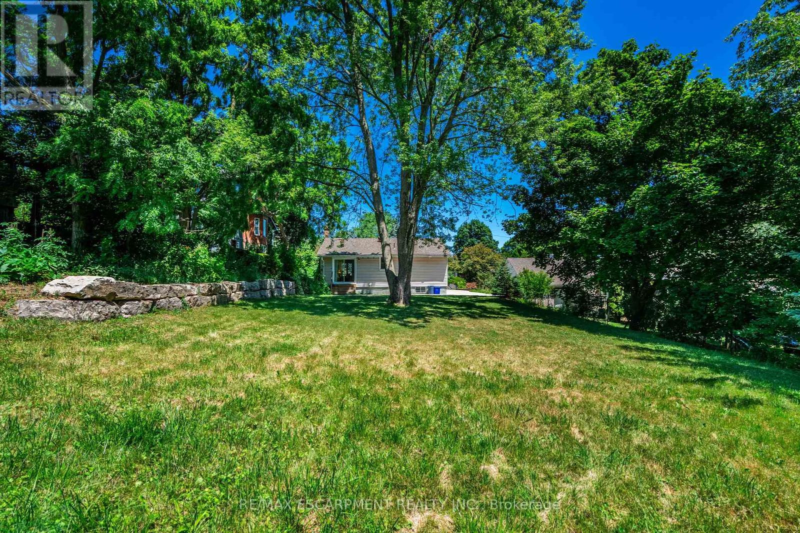 Photo 33 of 70 Flamboro Street, Hamilton ON