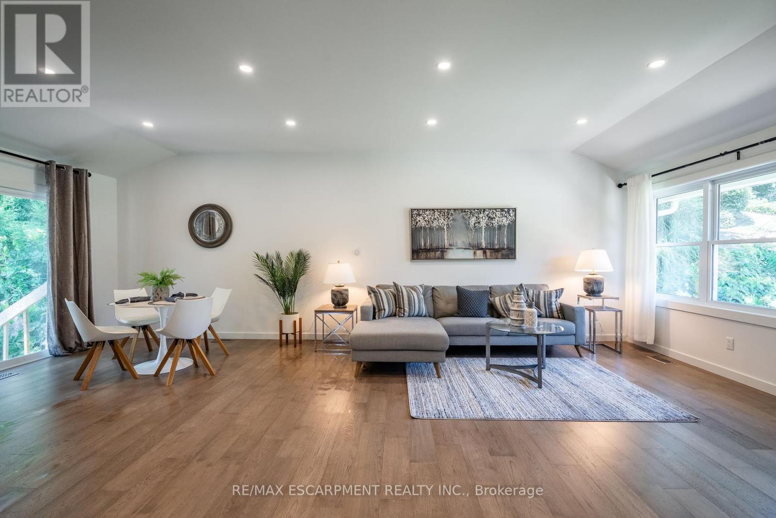 Photo 9 of 70 Flamboro Street, Hamilton ON