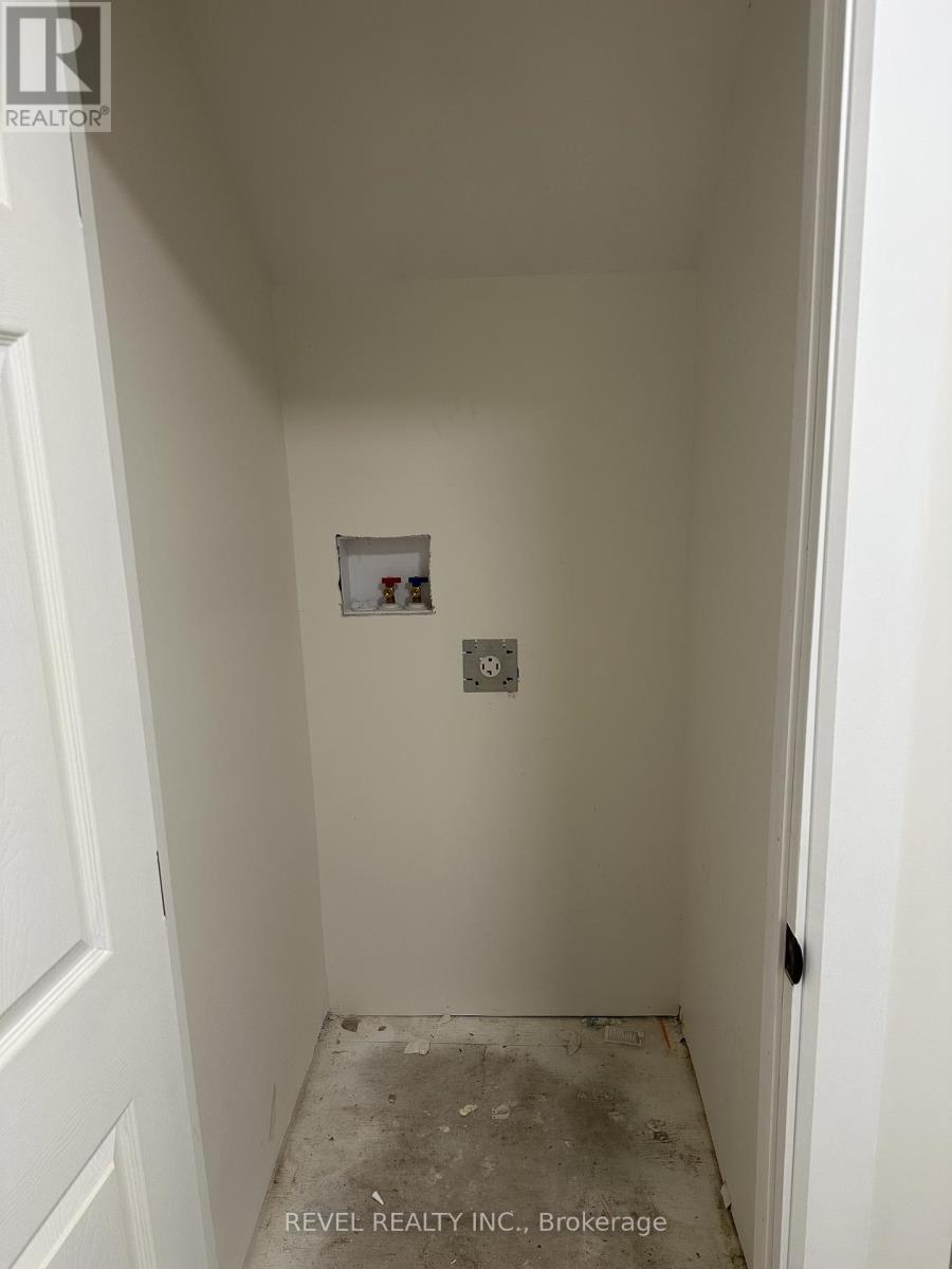 Photo 5 of 132 Ivy Lane, Magnetawan ON