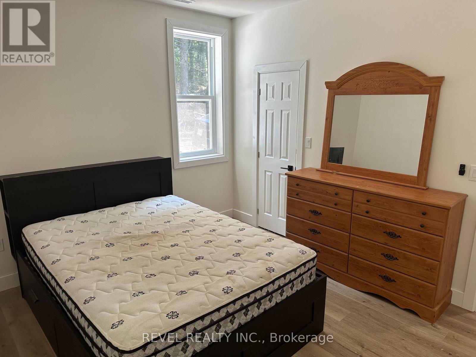 Photo 11 of 132 Ivy Lane, Magnetawan ON