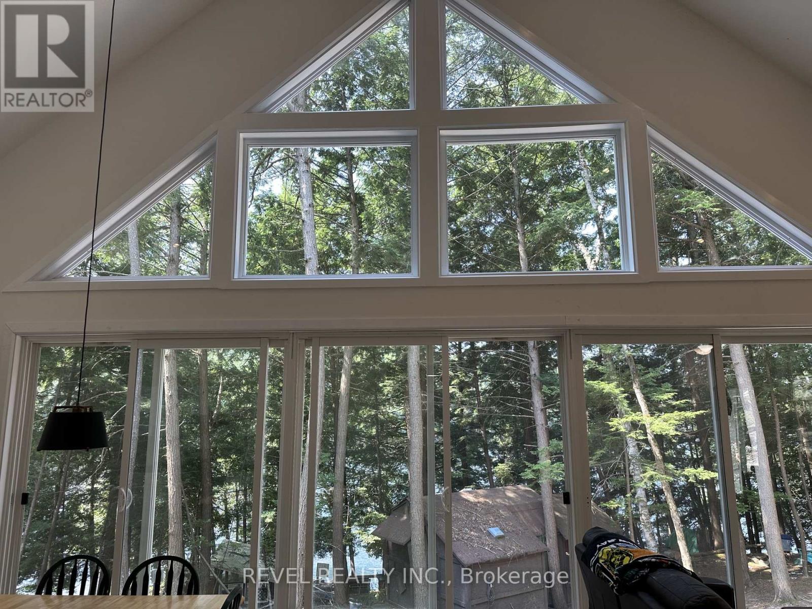Photo 12 of 132 Ivy Lane, Magnetawan ON
