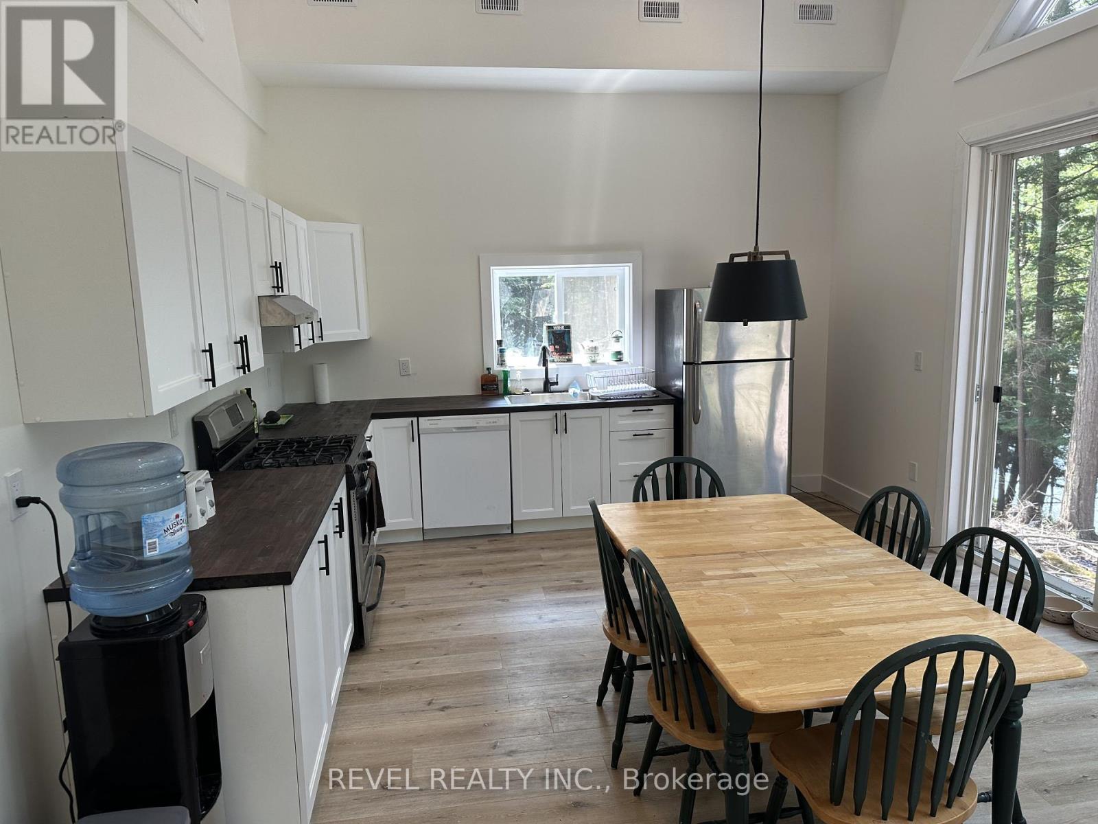 Photo 19 of 132 Ivy Lane, Magnetawan ON