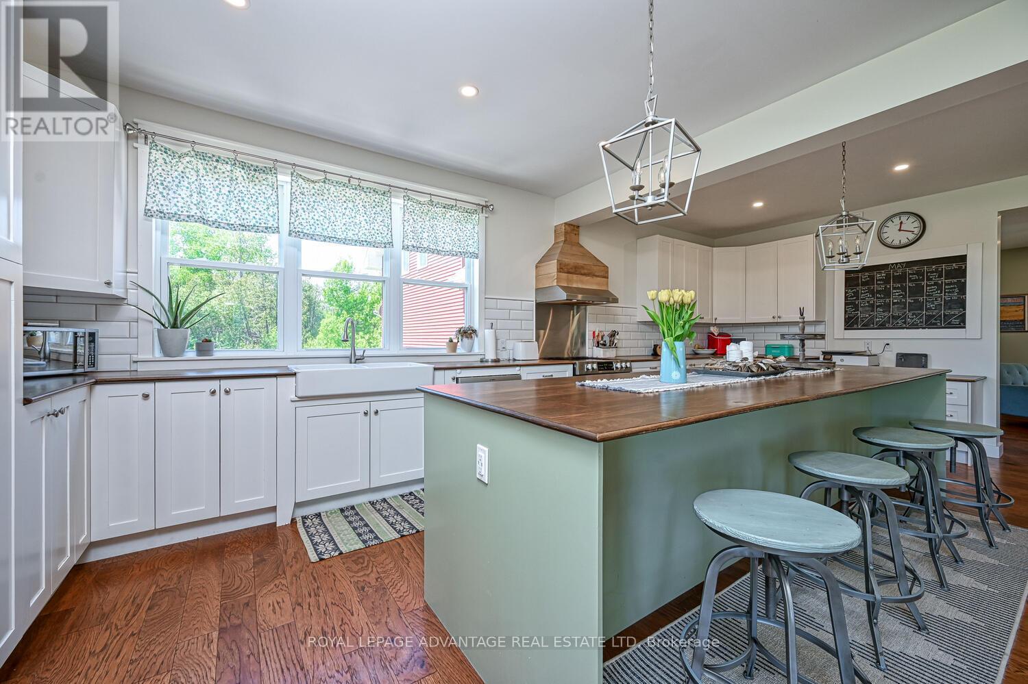Photo 9 of 455 Churchill Road, Drummond North Elmsley ON
