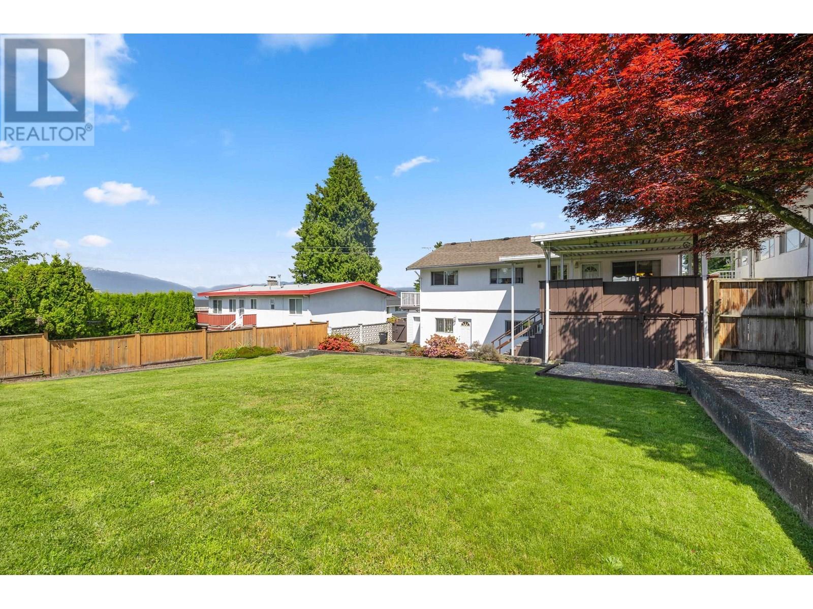 Photo 12 of 5465 5467 Abbey Avenue, Burnaby BC