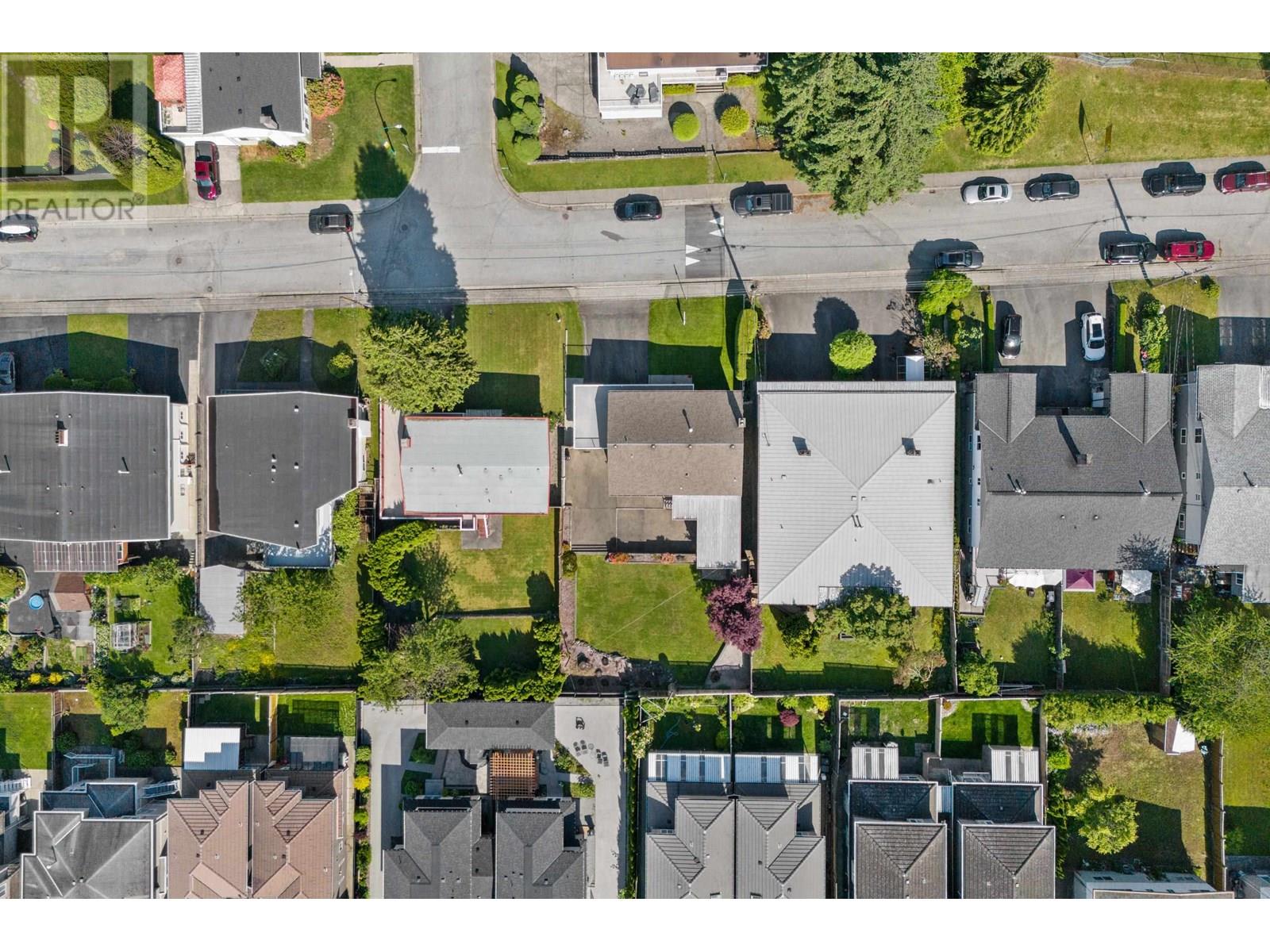 Photo 16 of 5465 5467 Abbey Avenue, Burnaby BC