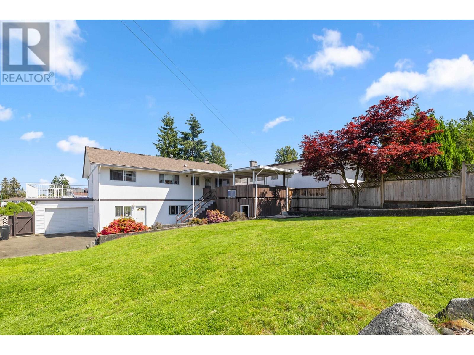 Photo 8 of 5465 5467 Abbey Avenue, Burnaby BC