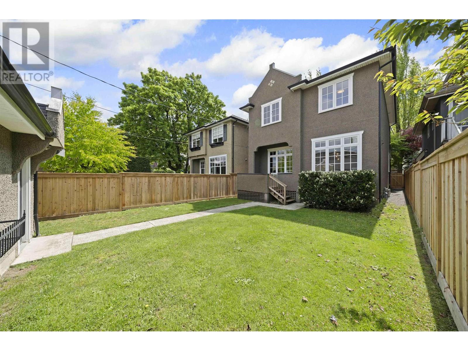 Photo 37 of 3711 W 11 Th Avenue, Vancouver BC