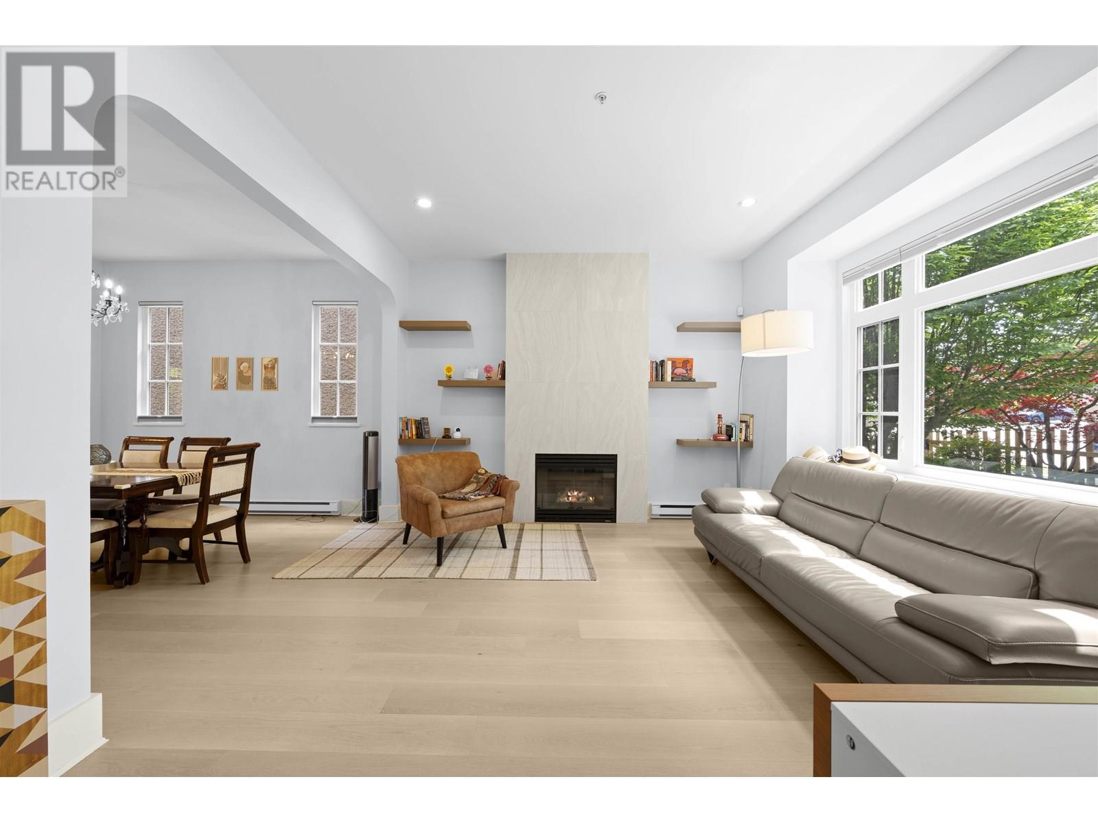 Photo 5 of 3711 W 11 Th Avenue, Vancouver BC