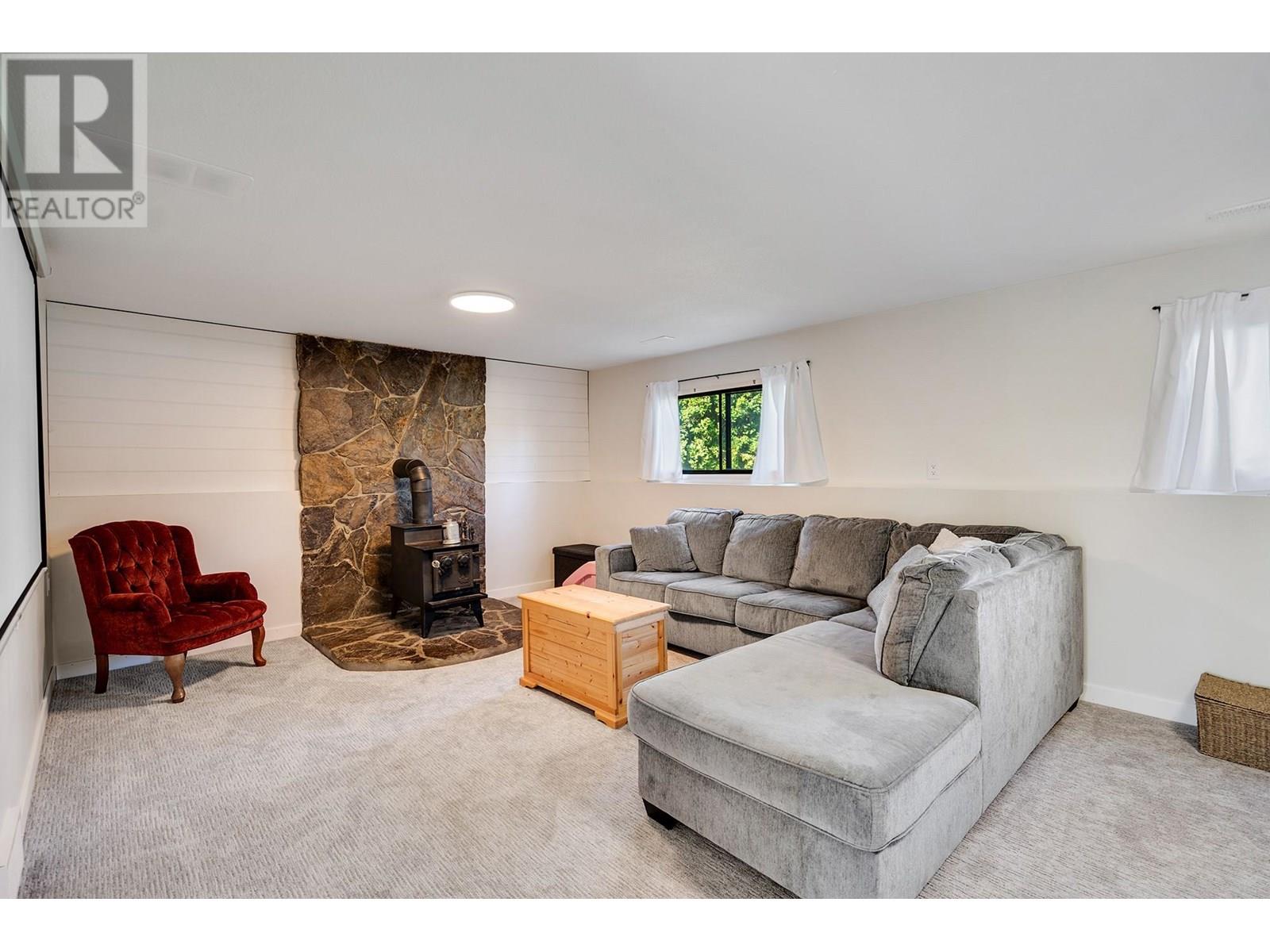Photo 24 of 2160 Diamond Road, Kelowna BC