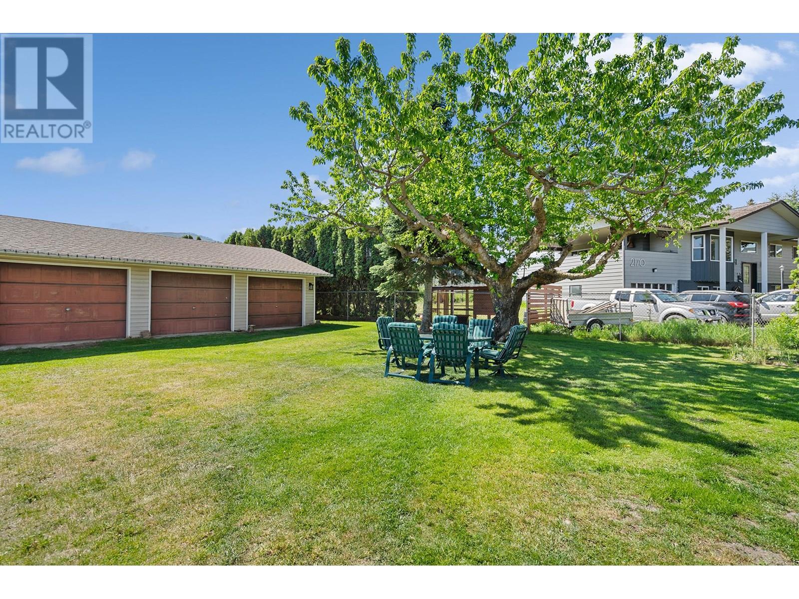 Photo 4 of 2160 Diamond Road, Kelowna BC