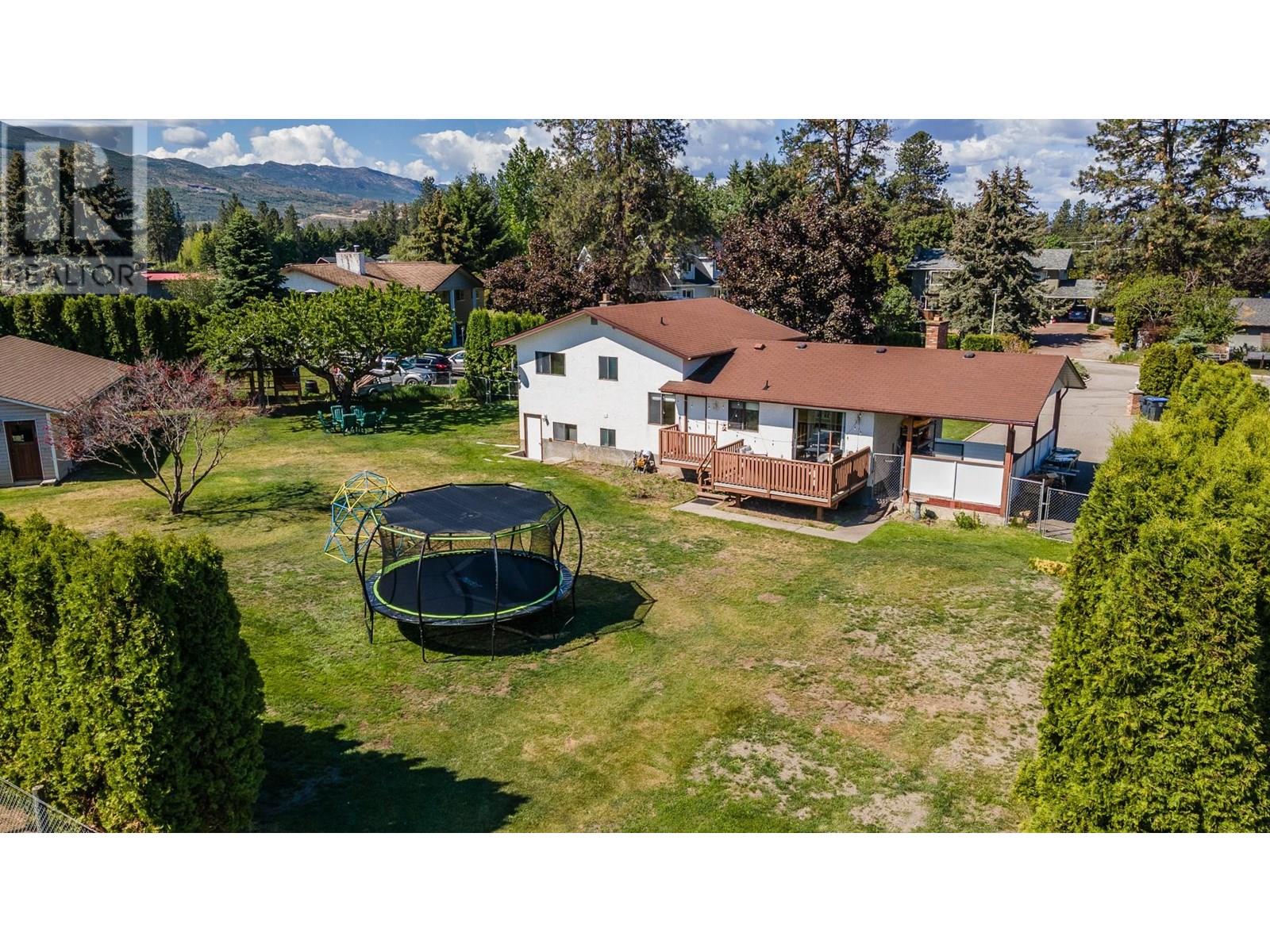 Photo 14 of 2160 Diamond Road, Kelowna BC