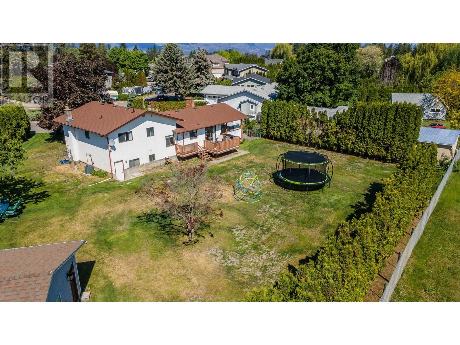 Photo 3 of 2160 Diamond Road, Kelowna BC