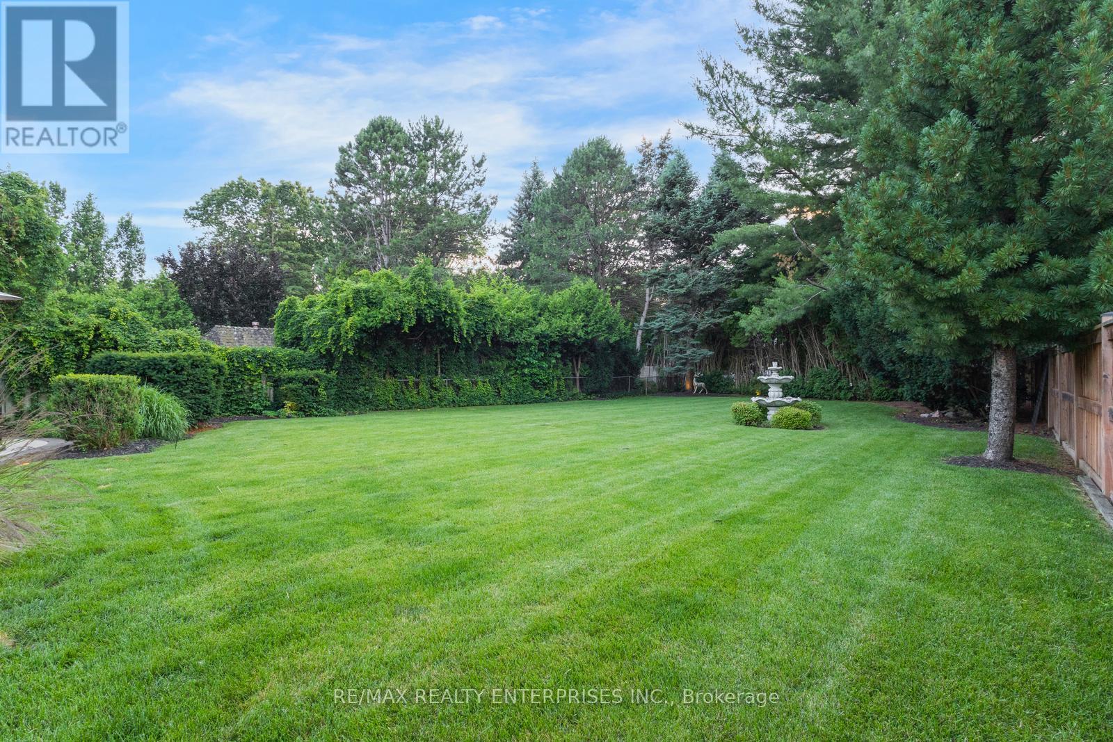 Photo 36 of 807 Indian Road, Mississauga ON