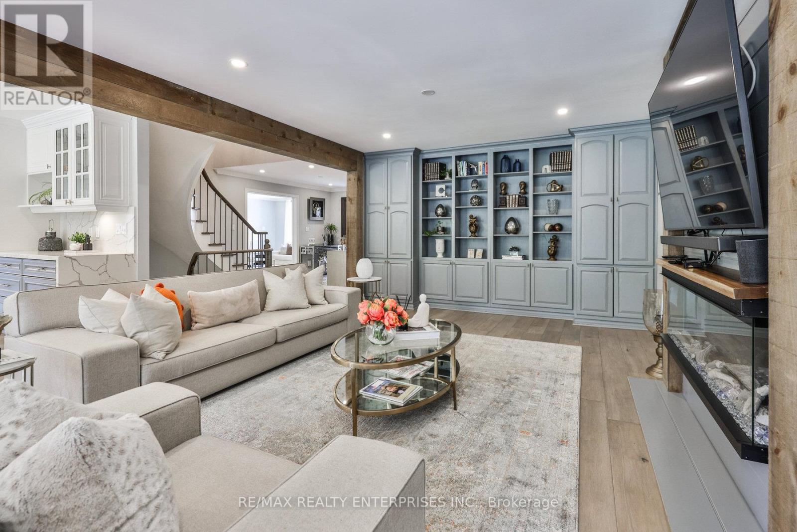 Photo 23 of 807 Indian Road, Mississauga ON