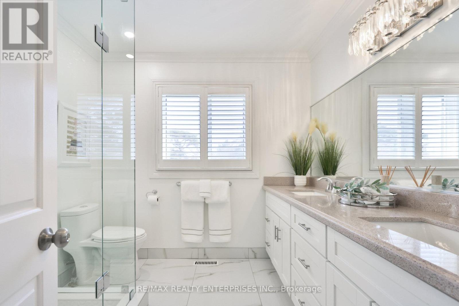 Photo 42 of 807 Indian Road, Mississauga ON