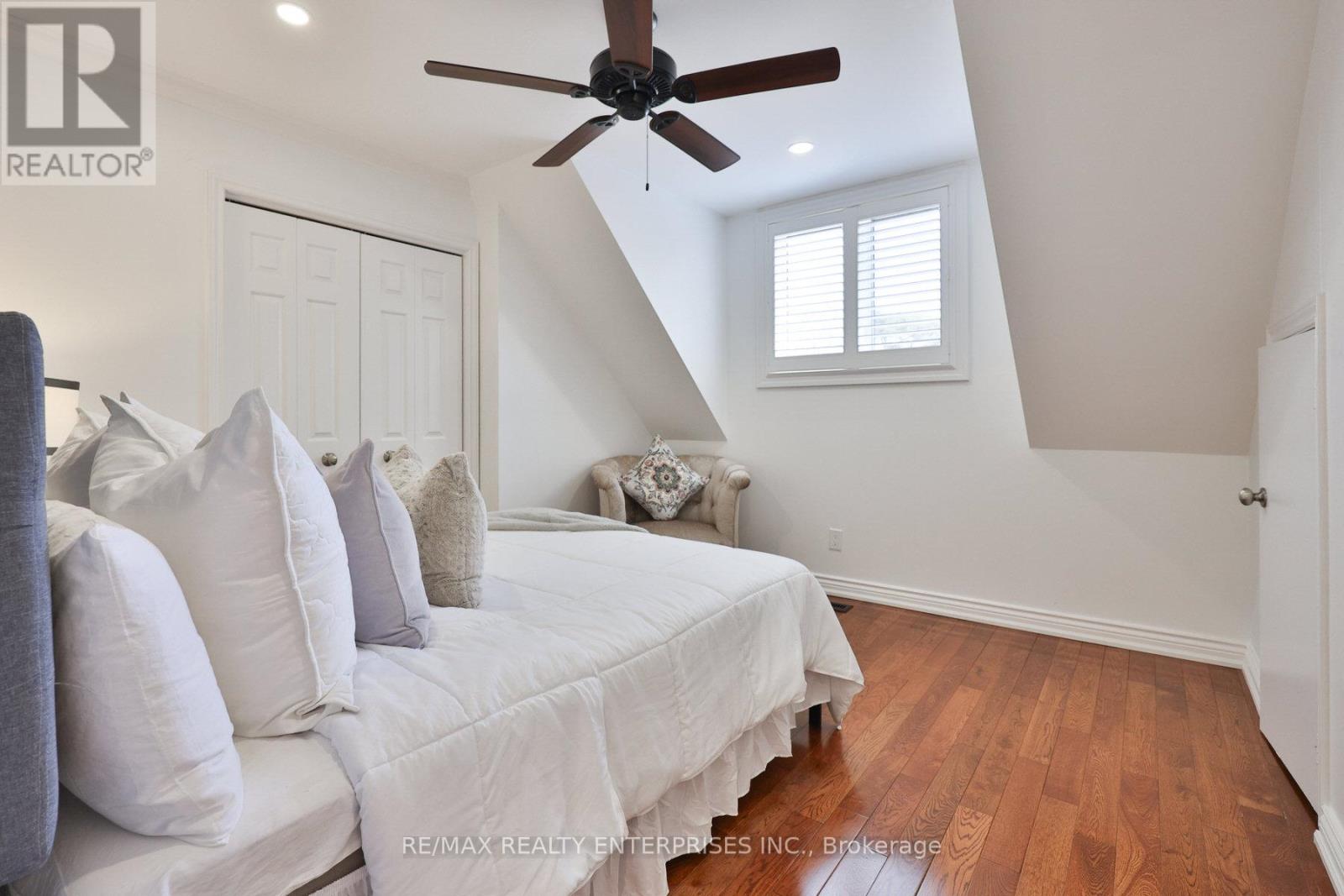 Photo 40 of 807 Indian Road, Mississauga ON