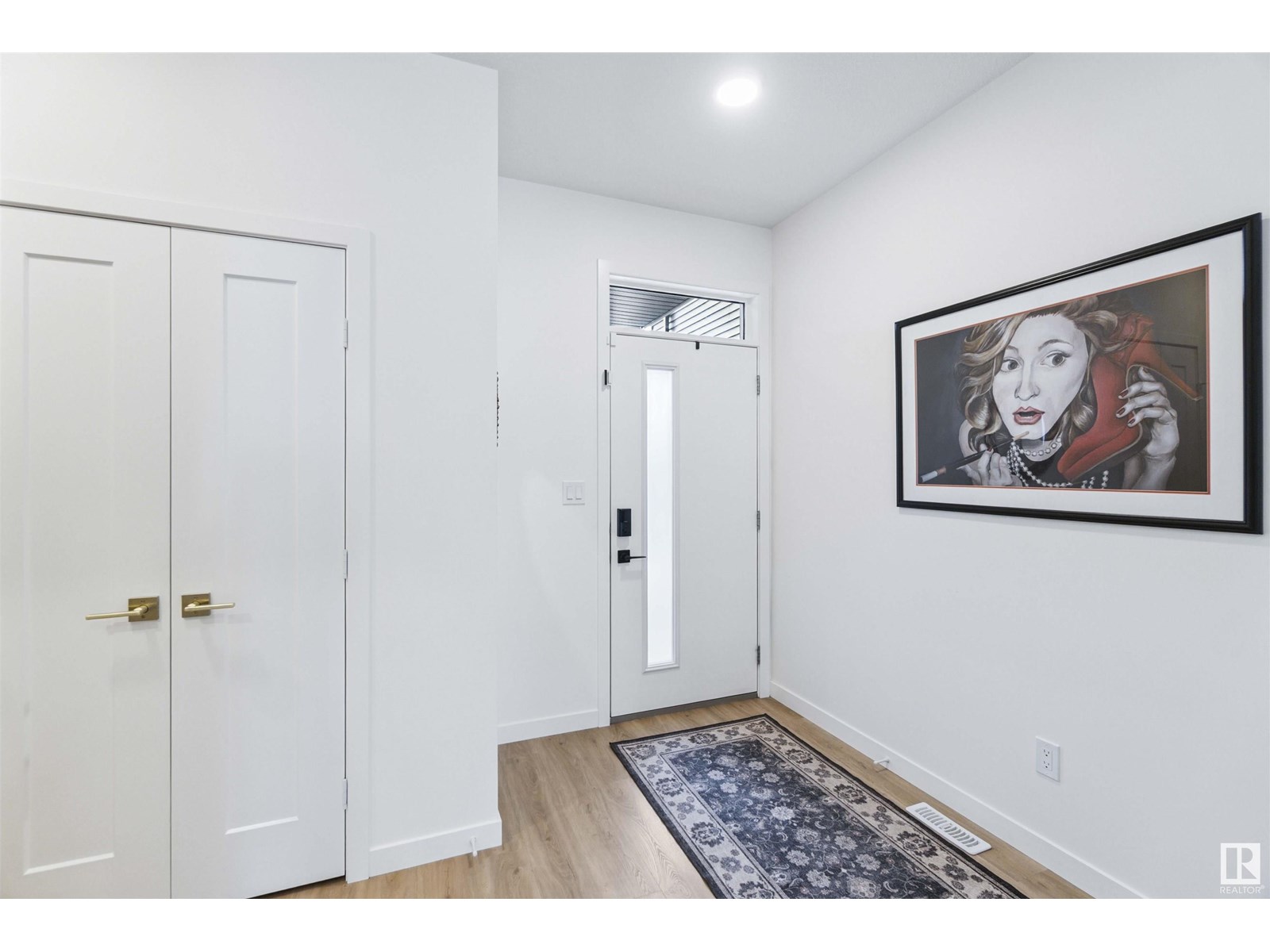 Photo 2 of 3233 Kulay Wy Sw, Edmonton AB