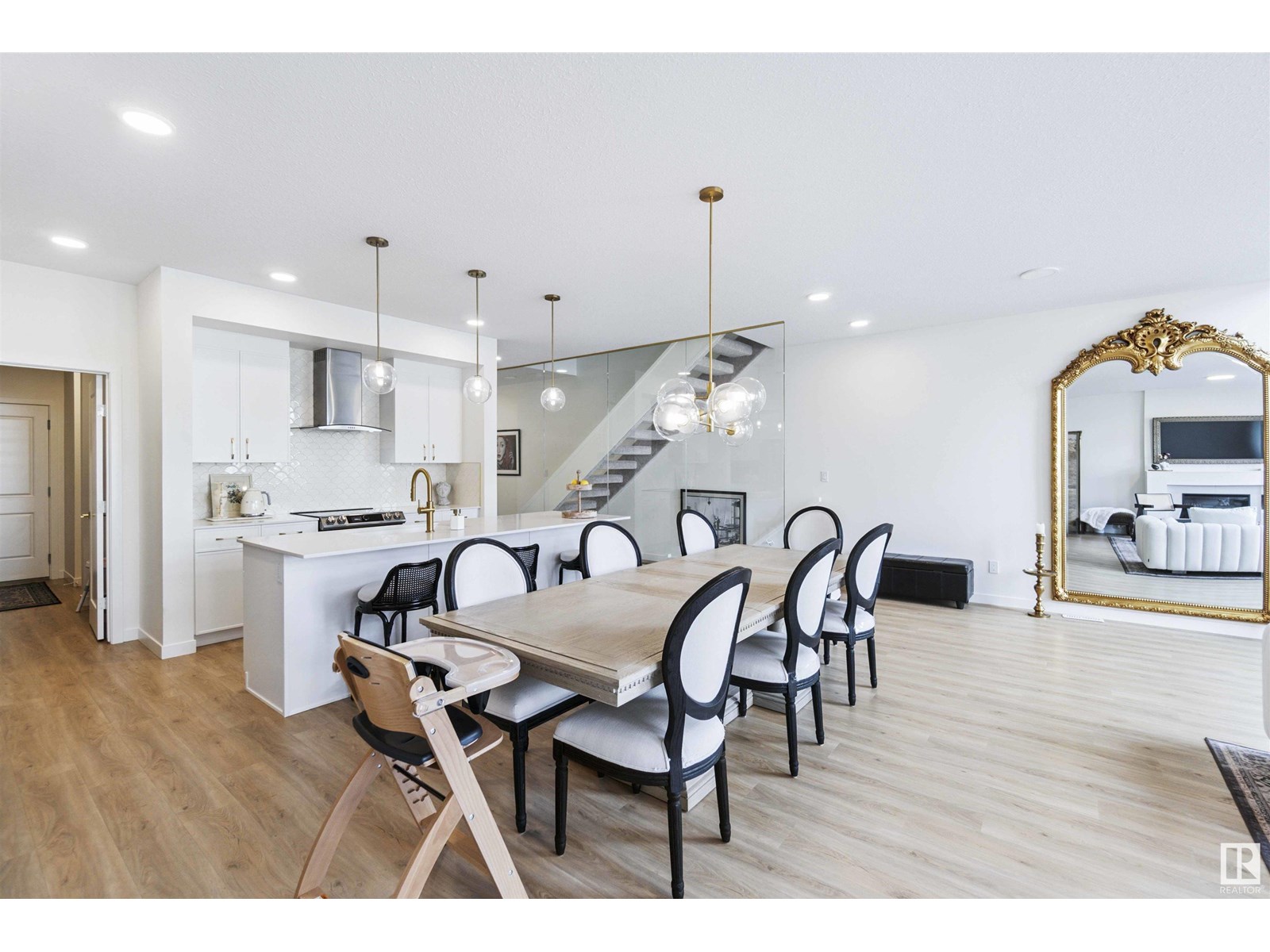 Photo 8 of 3233 Kulay Wy Sw, Edmonton AB