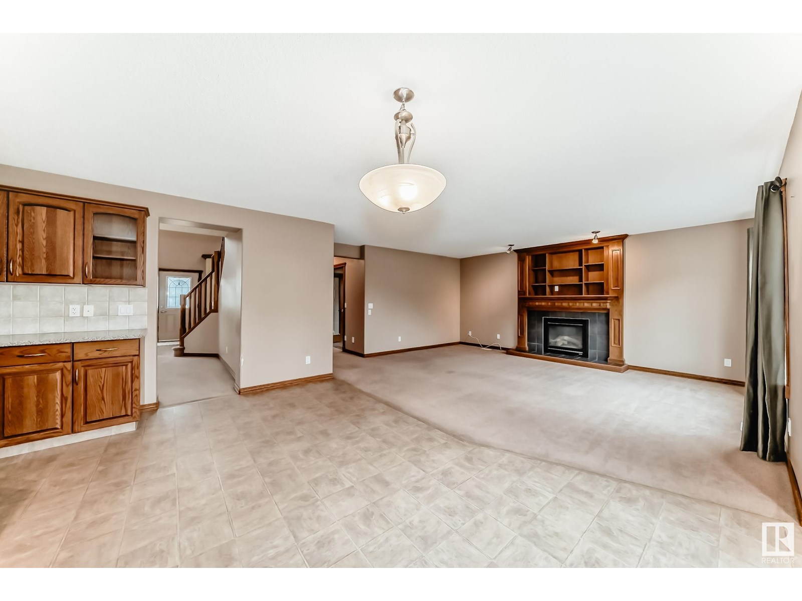 Photo 12 of 204 Reichert Dr, Beaumont AB