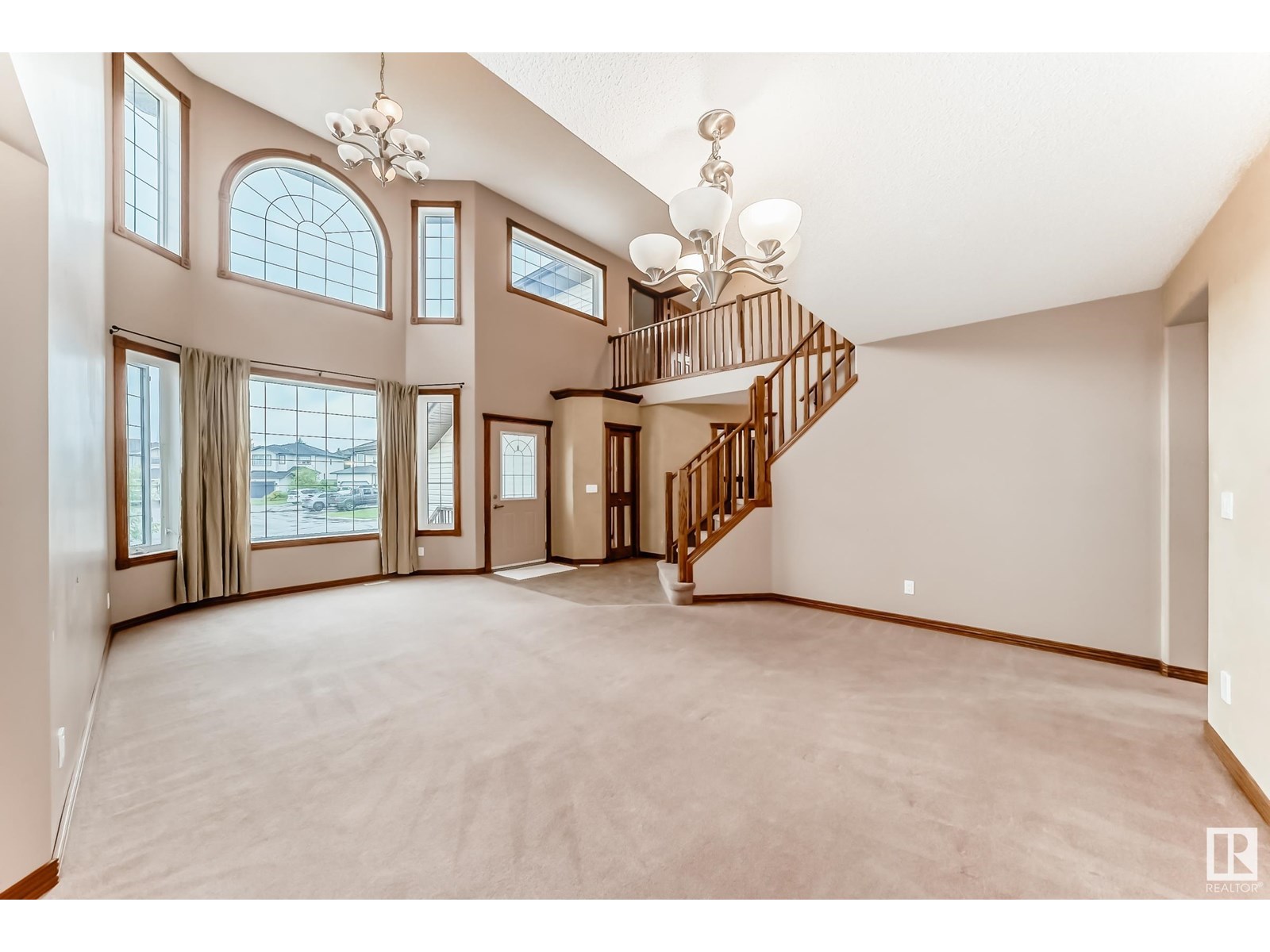 Photo 20 of 204 Reichert Dr, Beaumont AB