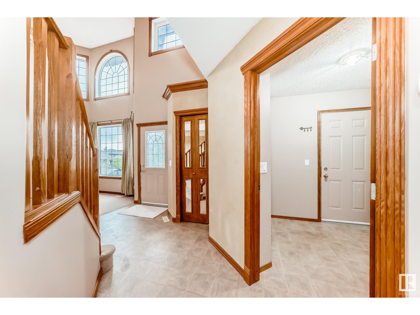 Photo 30 of 204 Reichert Dr, Beaumont AB