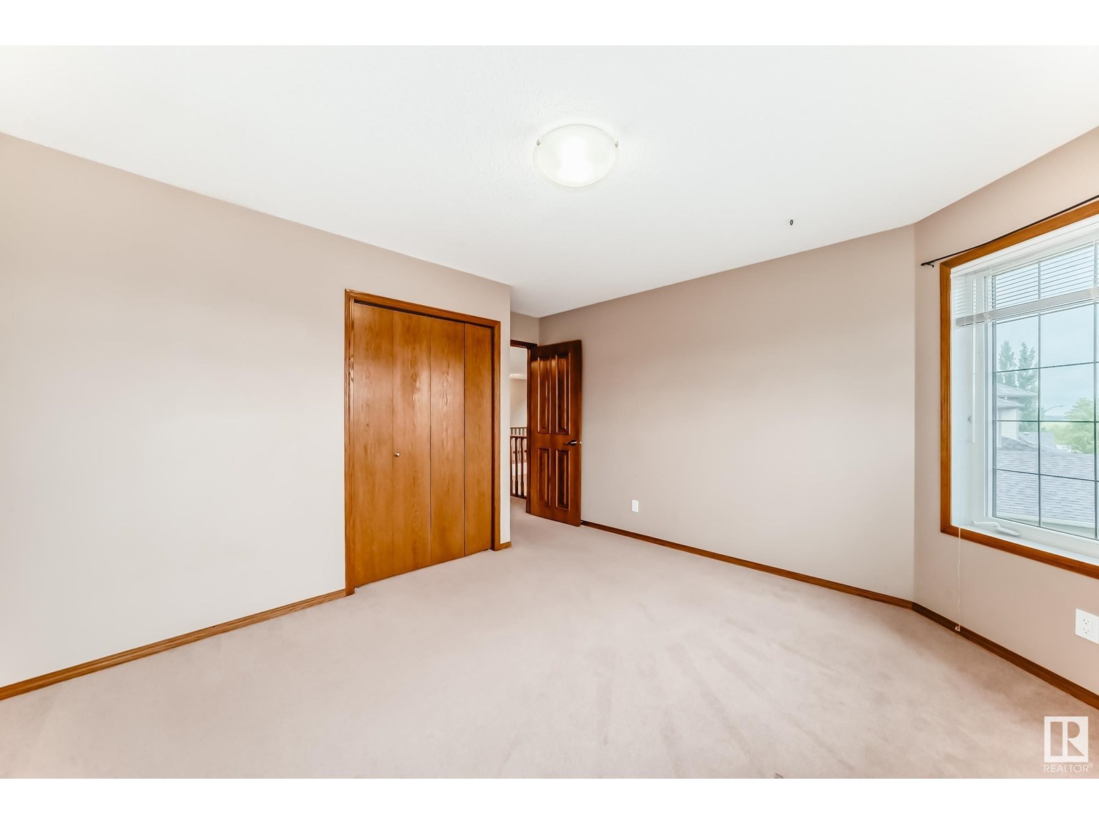 Photo 42 of 204 Reichert Dr, Beaumont AB