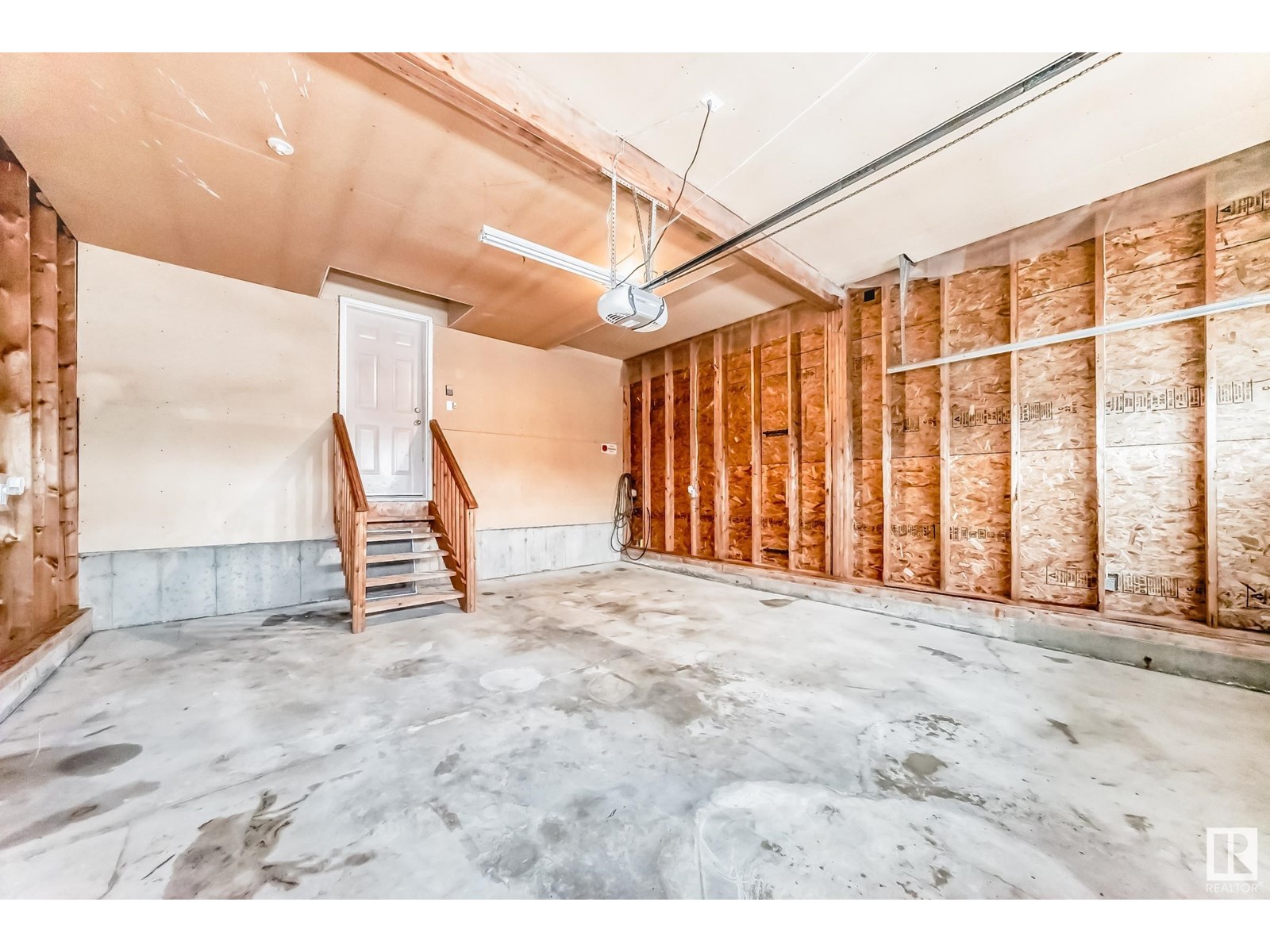 Photo 57 of 204 Reichert Dr, Beaumont AB