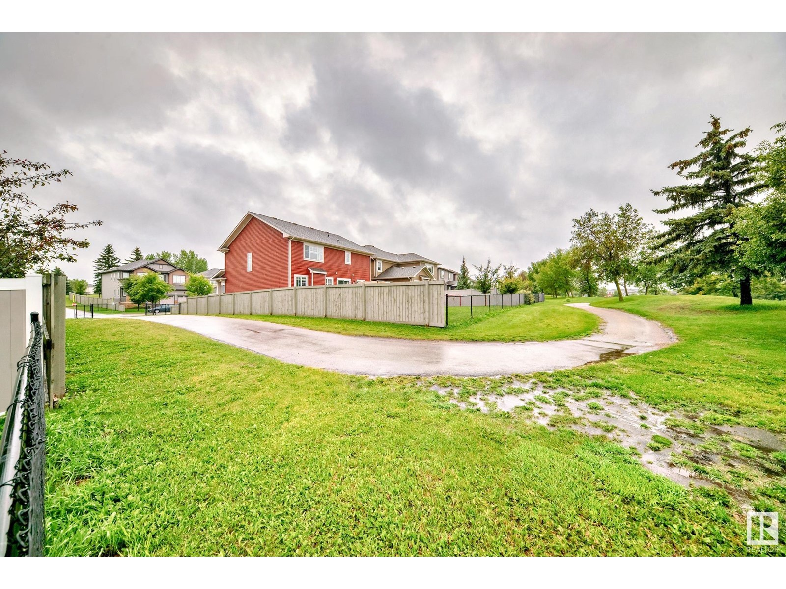 Photo 63 of 204 Reichert Dr, Beaumont AB