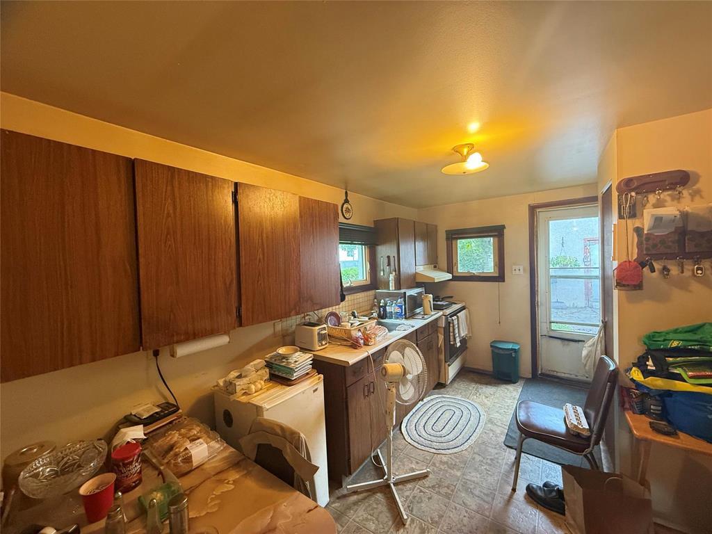Photo 1 of 819 Ebby Avenue, Winnipeg MB