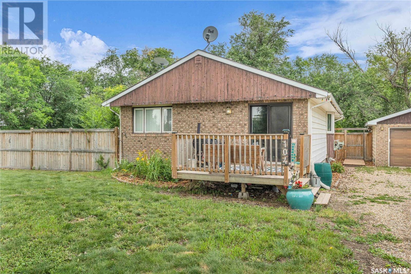 Photo 1 of 104 Railway Avenue, Dufferin Rm No 190 SK