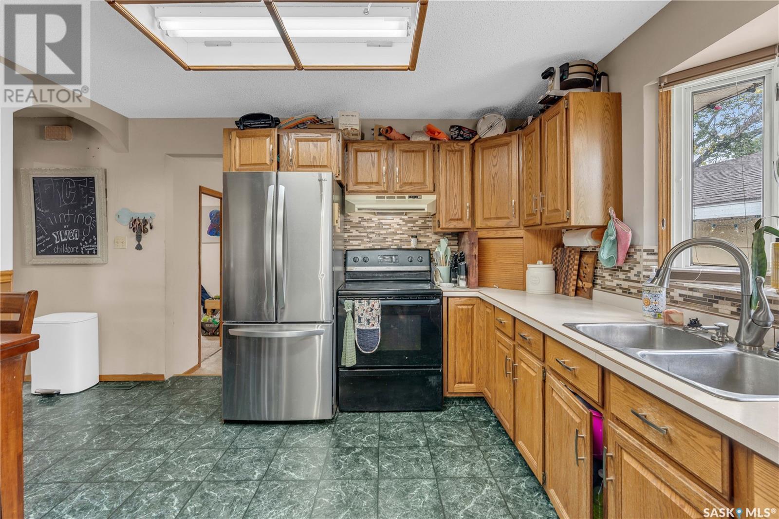 Photo 15 of 104 Railway Avenue, Dufferin Rm No 190 SK