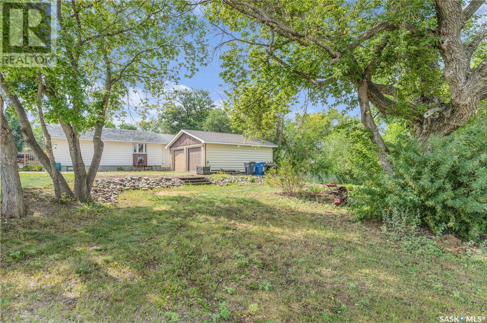 Photo 40 of 104 Railway Avenue, Dufferin Rm No 190 SK