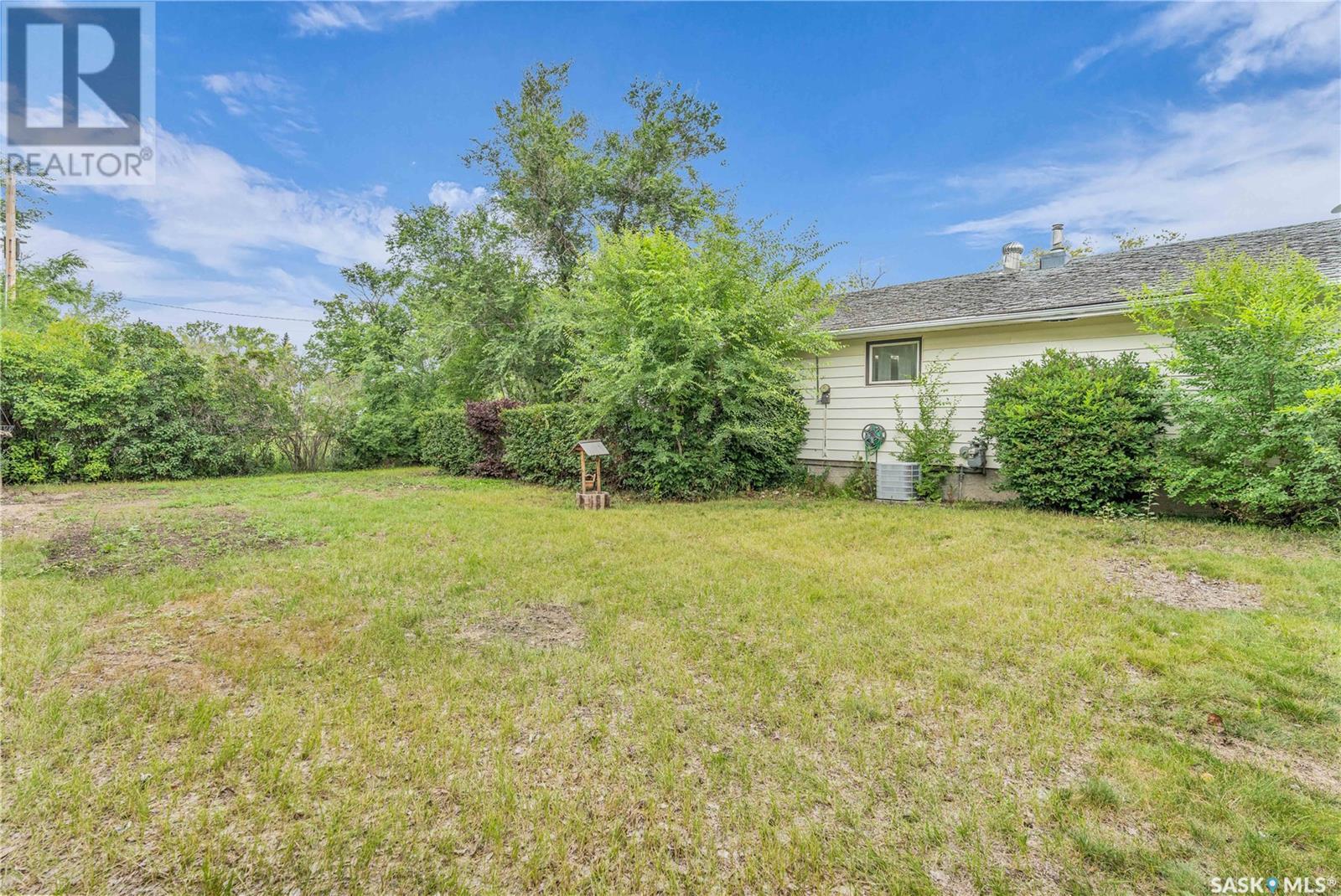 Photo 46 of 104 Railway Avenue, Dufferin Rm No 190 SK