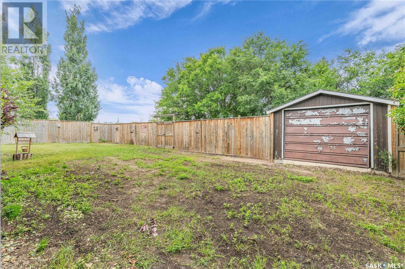 Photo 48 of 104 Railway Avenue, Dufferin Rm No 190 SK