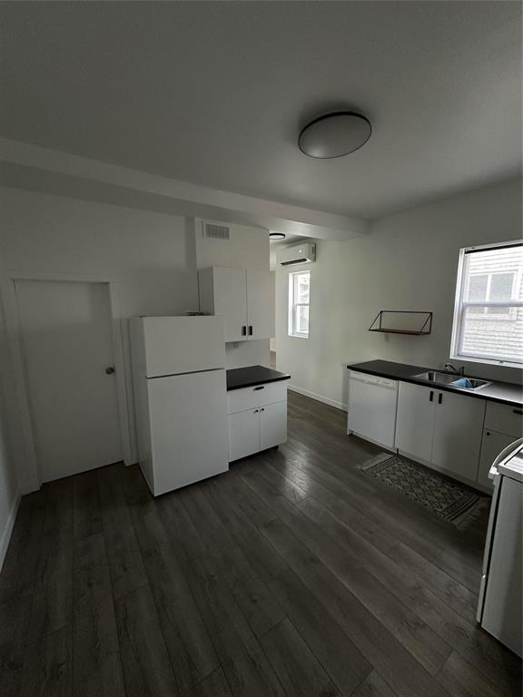 Photo 5 of 407 Furby Street, Winnipeg MB