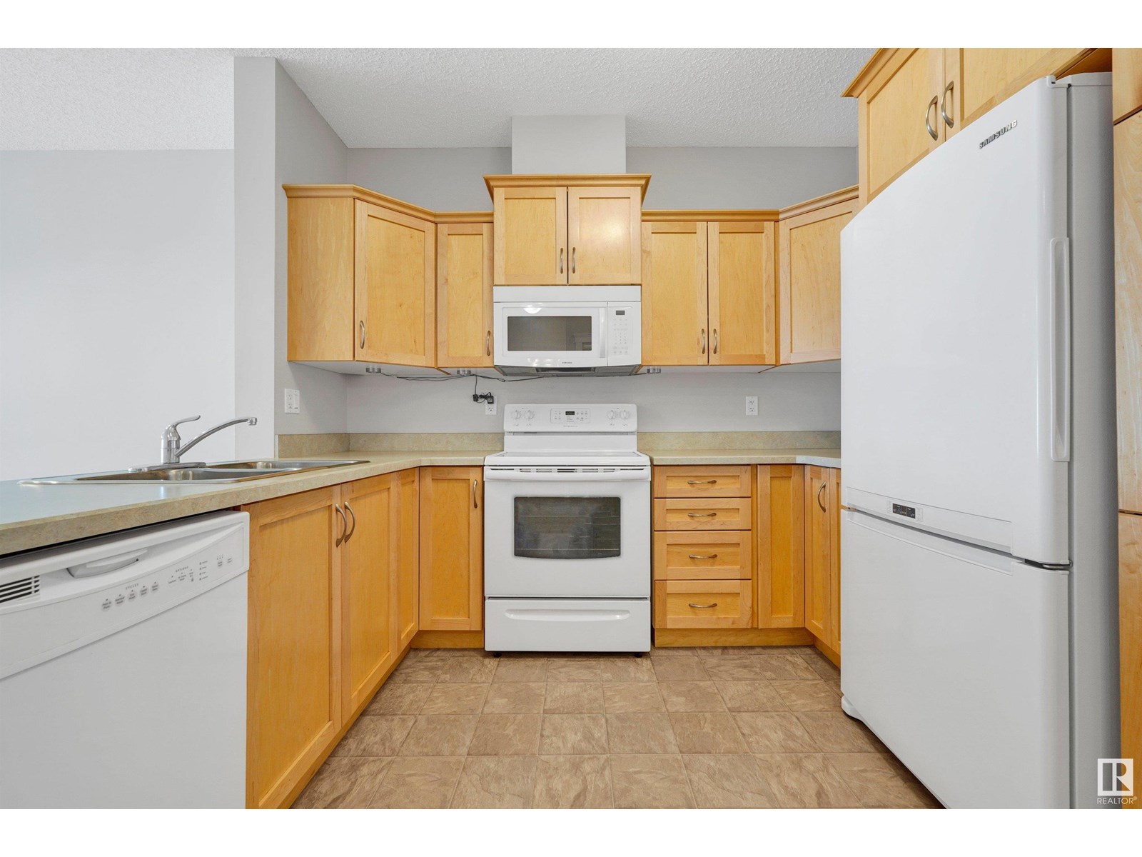 Photo 25 of 215 9820 165 St Nw, Edmonton AB