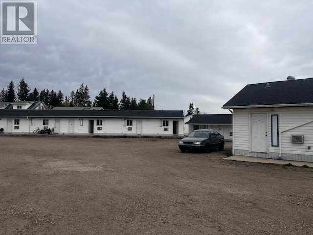 Photo 10 of 4001 48 Avenue, Innisfail AB