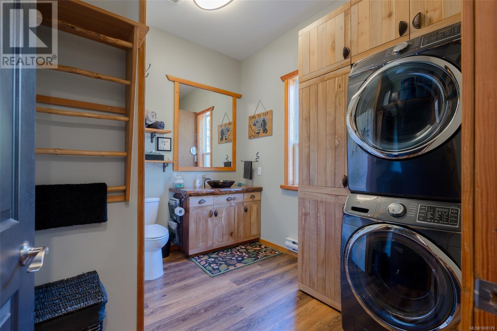 7800 Pacific Rim Hwy, Port Alberni