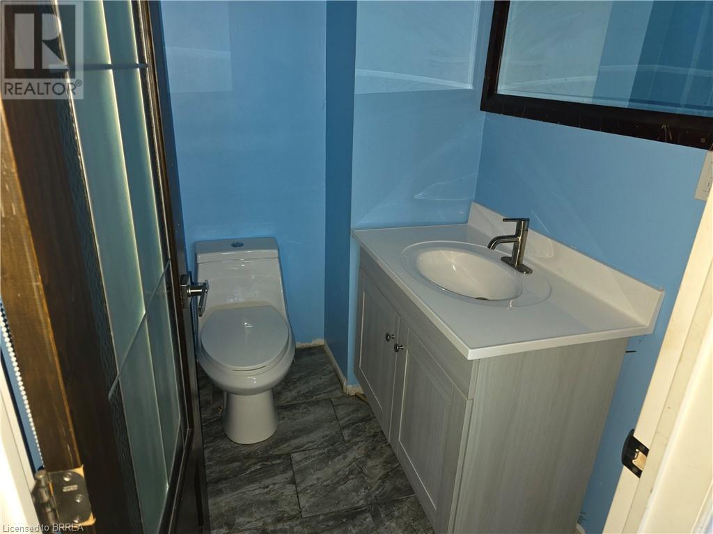Photo 5 of 541 Burtch Road, Brantford ON