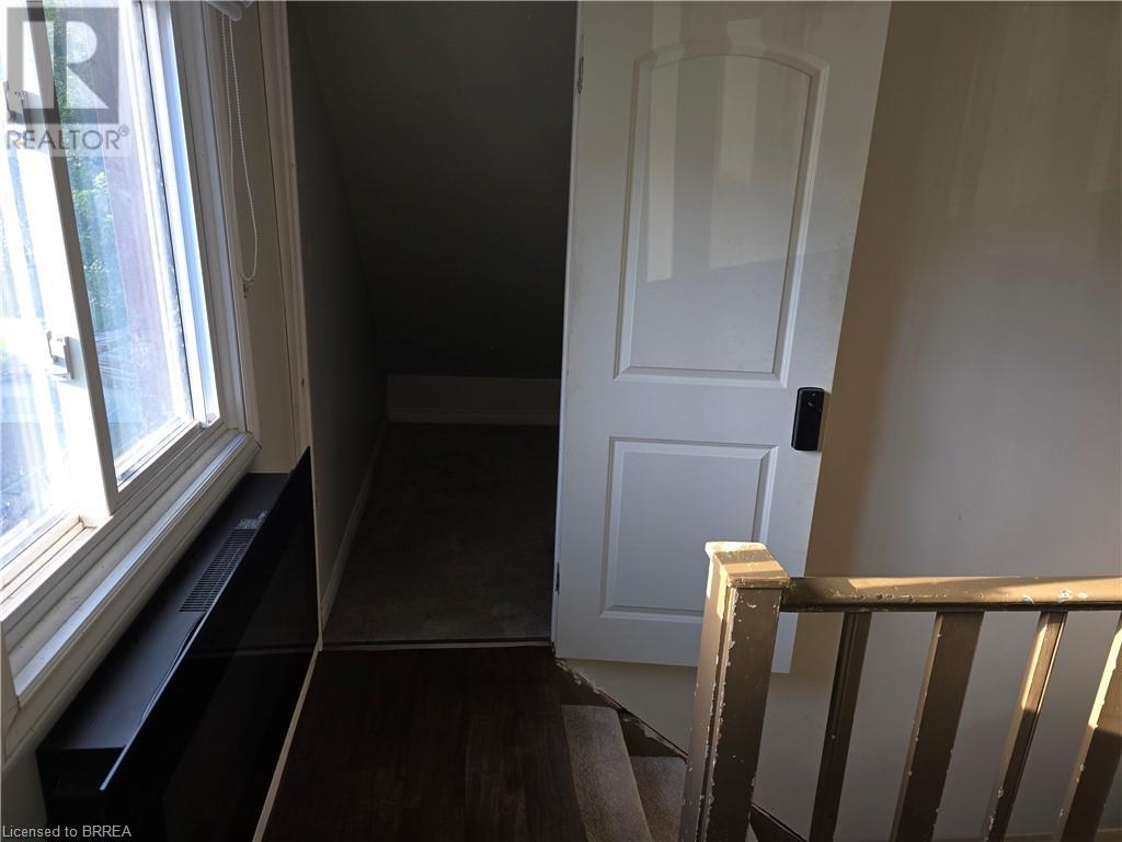Photo 22 of 541 Burtch Road, Brantford ON