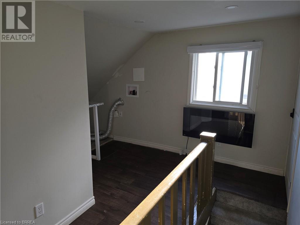 Photo 27 of 541 Burtch Road, Brantford ON
