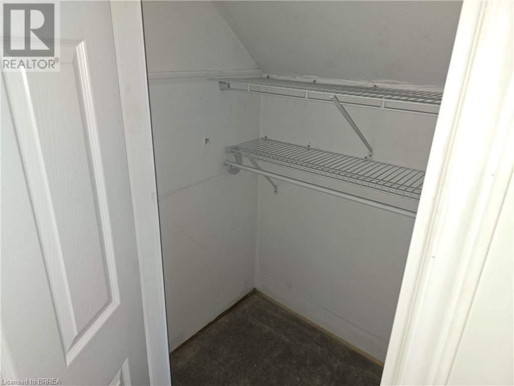 Photo 9 of 541 Burtch Road, Brantford ON