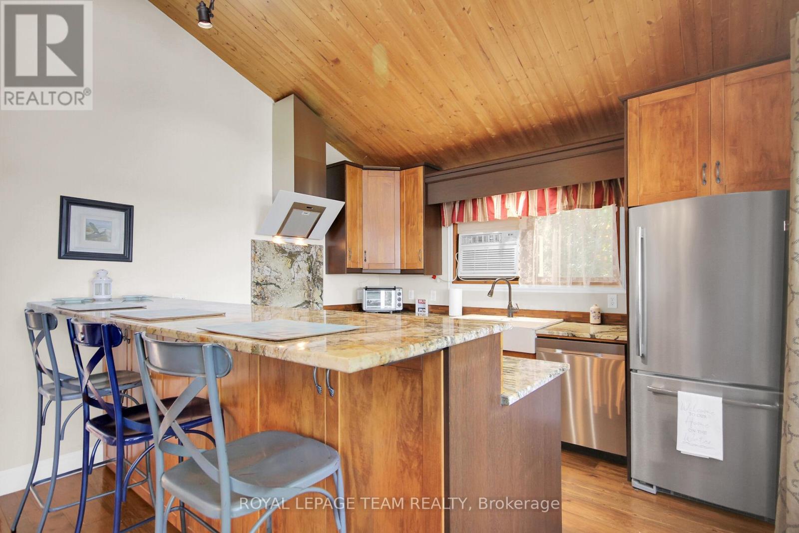 Photo 9 of 1303 Hilly Lane S, North Grenville ON